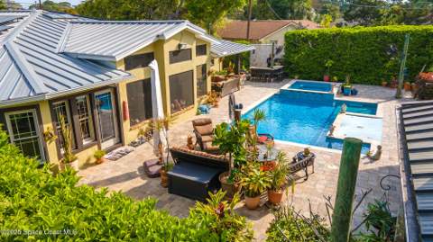 275 Bonita Drive, Merritt Island FL - photo 9 of 112