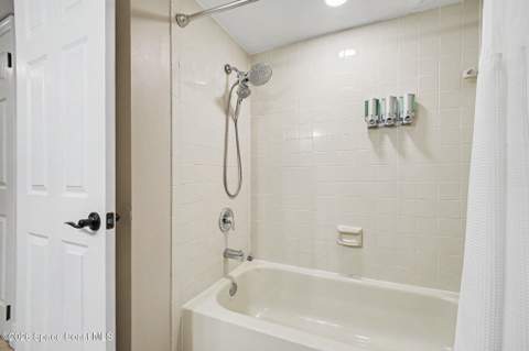 1000 N Atlantic Avenue #215, Cocoa Beach FL - photo 20 of 33