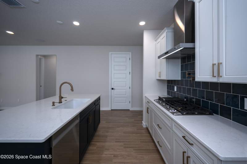2 bedroom Single Family Residence at 2813 Burnham Lane, Crossmolina, Melbourne — photo 5