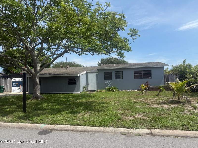 3 bedroom Single Family Residence at 329 W Arlington Street, Sea Park Homes 4th Add, Satellite Beach — photo 2