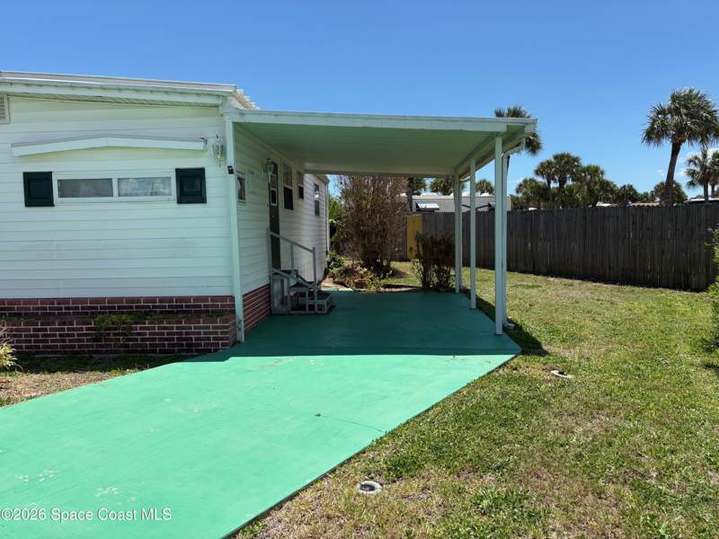2 bedroom Manufactured Home at 2580 Highway A1a Highway #2, Leisure Living Estates Condo, Melbourne Beach — photo 2