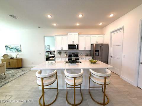418 Cheltenham Avenue, Palm Bay FL - photo 8 of 24