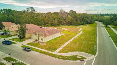 4367 Fitzroy Reef Drive, Mims FL - photo 10 of 42