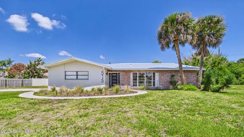 4 bedroom Single Family Residence at 515 Inwood Lane, Inwood Isles Subd, Indian Harbour Beach — photo 2
