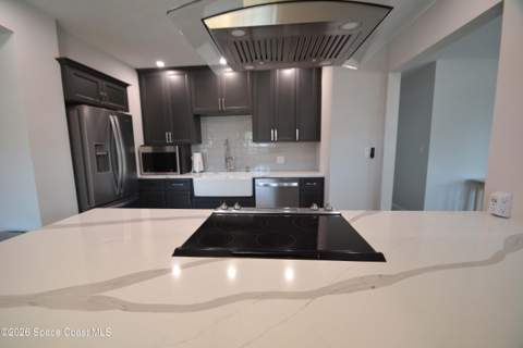 134 E Grant Avenue, Cocoa Beach FL - photo 8 of 33