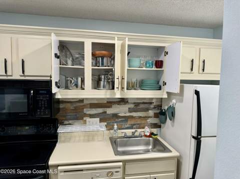 225 S Tropical Trail #719, Merritt Island FL - photo 6 of 25