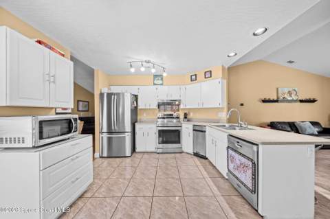 413 Lisa Road, Palm Bay FL - photo 17 of 43