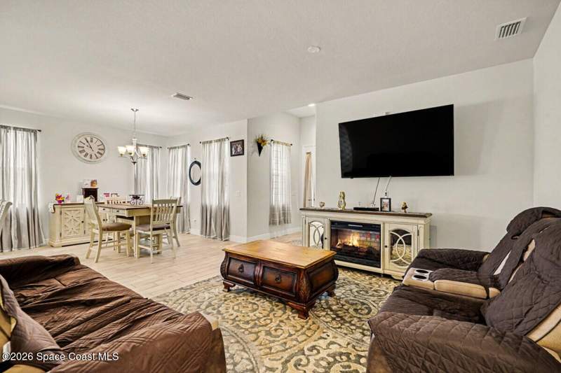 3 bedroom Single Family Residence at 2964 Blazing Star Drive, Sendero Cove & Sierra Cove At Addison Village Phase 3, Melbourne — photo 4