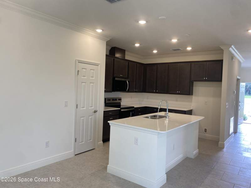3 bedroom Single Family Residence at 2804 Haven Lane, Huntington Park, Titusville — photo 2