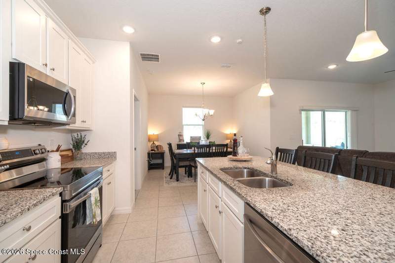 3 bedroom Single Family Residence at 104 Compass Place, Brookshire, Titusville — photo 5
