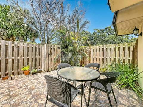 3913 Vista Oaks Circle, Palm Bay FL - photo 8 of 43