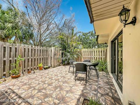 3913 Vista Oaks Circle, Palm Bay FL - photo 9 of 43