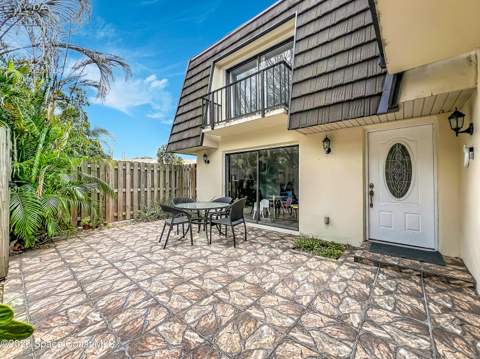 3913 Vista Oaks Circle, Palm Bay FL - photo 10 of 43