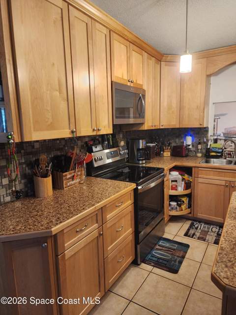 913 Commerce Road, Palm Bay FL - photo 6 of 27