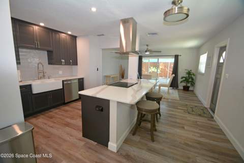 134 E Grant Avenue, Cocoa Beach FL - photo 7 of 33
