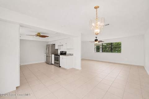 901 Grandeur Street, Palm Bay FL - photo 8 of 24