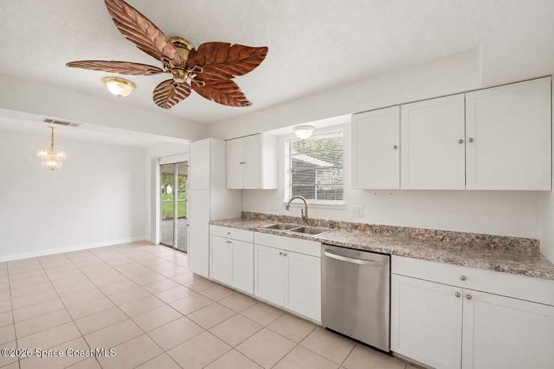 3 bedroom Single Family Residence at 901 Grandeur Street, Port Malabar Unit 9, Palm Bay — photo 5