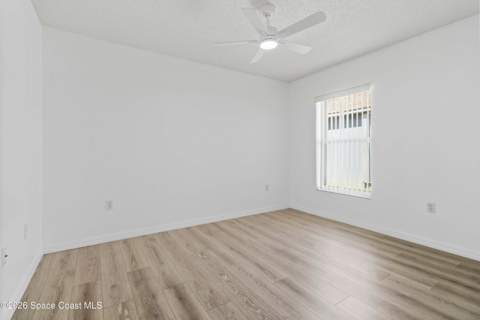 2126 Redwood Circle, Palm Bay FL - photo 13 of 32