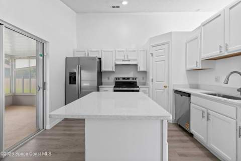 2126 Redwood Circle, Palm Bay FL - photo 22 of 32