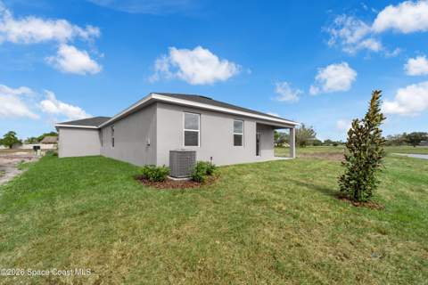 1012 Banff Drive, Palm Bay FL - photo 7 of 43