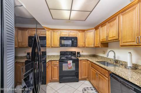 333 N Atlantic Avenue #305, Cocoa Beach FL - photo 7 of 31