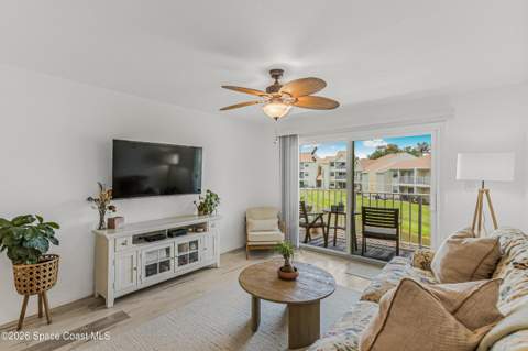 1850 Charlesmont Drive #119, Indialantic FL - photo 8 of 32