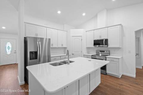 137 Prairie Street, Palm Bay FL - photo 9 of 47