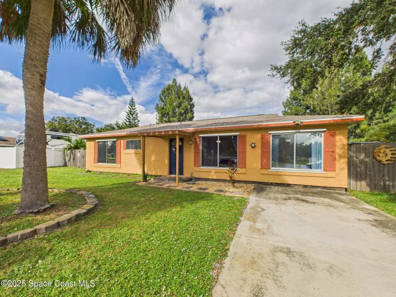 3 bedroom Single Family Residence at 1490 Mariposa Drive, Port Malabar Country Club Unit 6, Palm Bay — photo 2