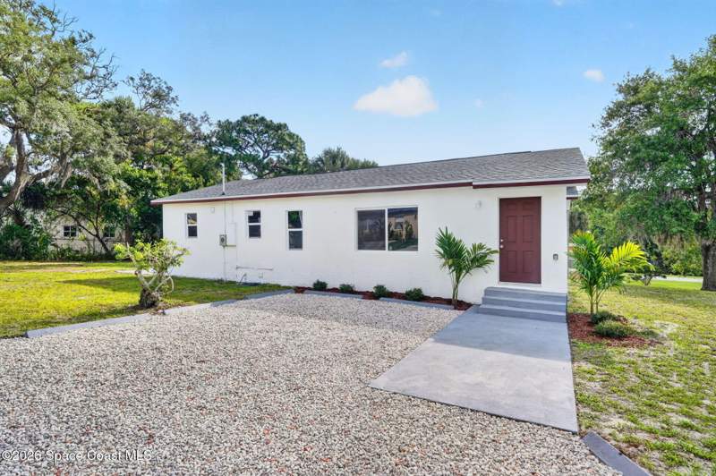 3 bedroom Single Family Residence at 2343 Grant Street, Crane Creek Hgts Unrec Subd, Melbourne — photo 2