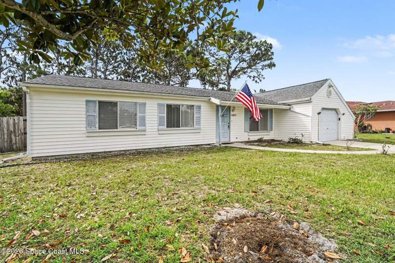 3 bedroom Single Family Residence at 1217 Ethel Circle, Port Malabar Country Club Unit 4, Palm Bay — photo 4