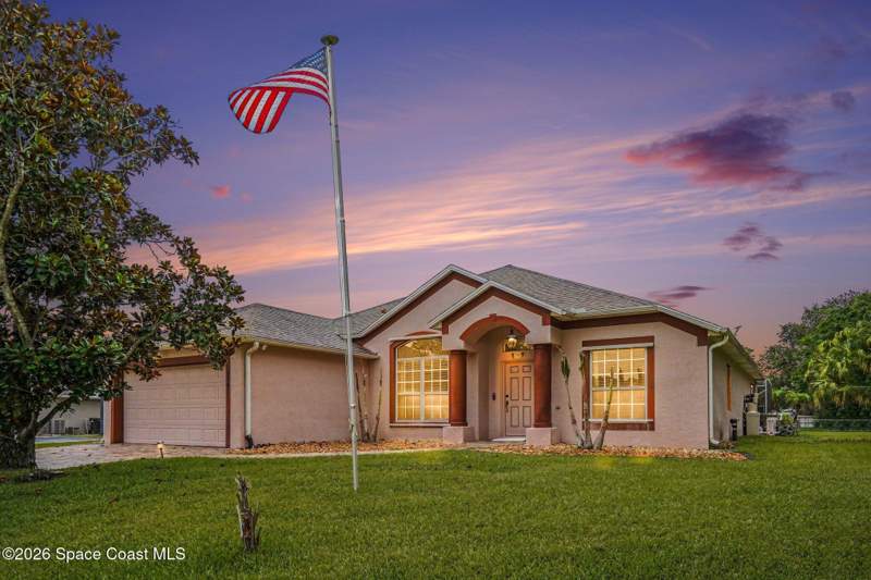 4 bedroom Single Family Residence at 974 Pebble Avenue, Port Malabar Unit 45, Palm Bay — photo 2
