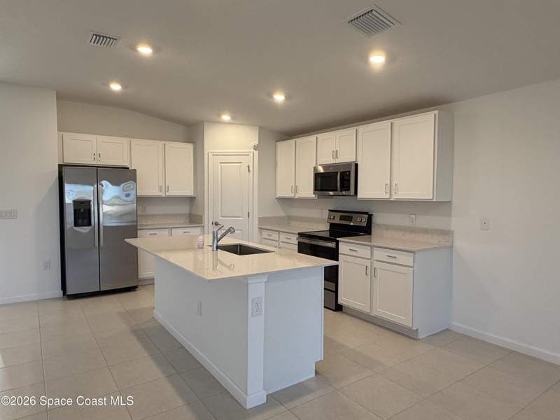 3 bedroom Single Family Residence at 675 Dockside Drive, Tillman, Palm Bay — photo 2