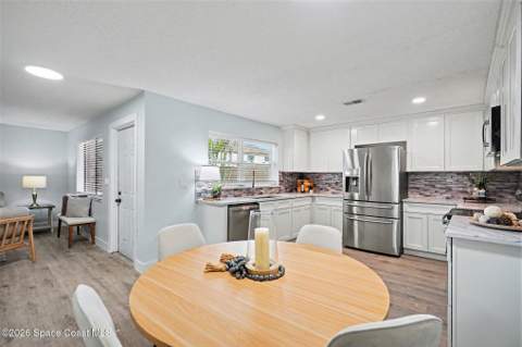 3259 Sea Oats Circle, Melbourne Beach FL - photo 11 of 28