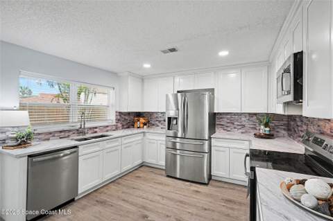 3259 Sea Oats Circle, Melbourne Beach FL - photo 7 of 28