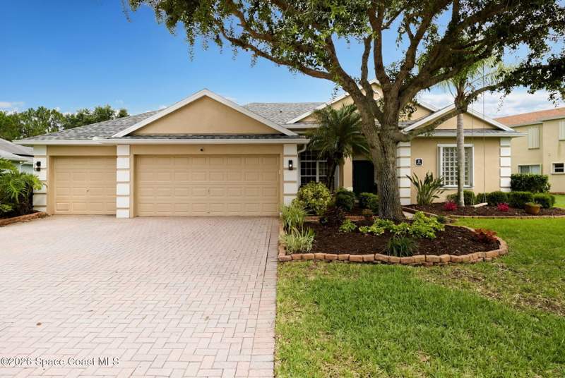 4 bedroom Single Family Residence at 256 Brandy Creek Circle, Forest Glen at Bayside Lakes, Palm Bay — photo 2