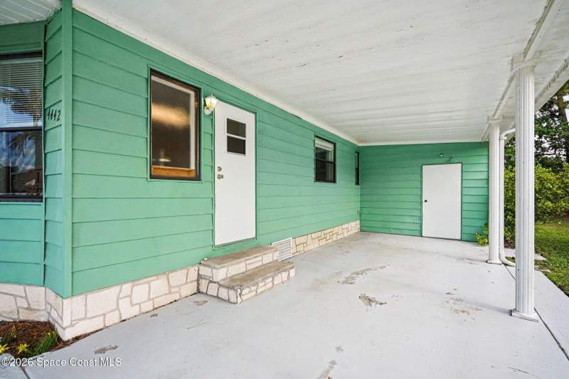 2 bedroom Manufactured Home at 4442 Twin Lakes Drive, Twin Lakes Country Homes Condo Ph 1, Melbourne — photo 2