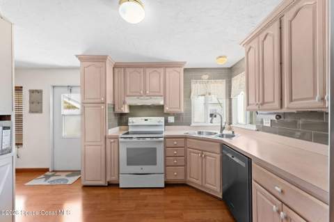2580 Highway A1a #17, Melbourne Beach FL - photo 18 of 48