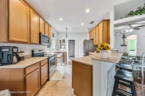 2049 Maeve Circle, Melbourne FL - photo 11 of 36