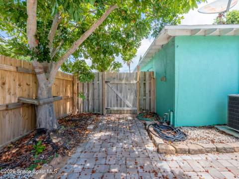 211 Avenida De Paz, Indialantic FL - photo 23 of 37