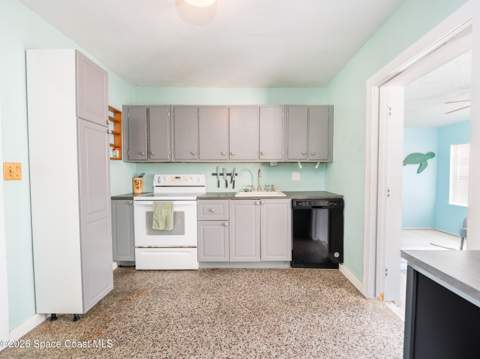 211 Avenida De Paz, Indialantic FL - photo 14 of 37