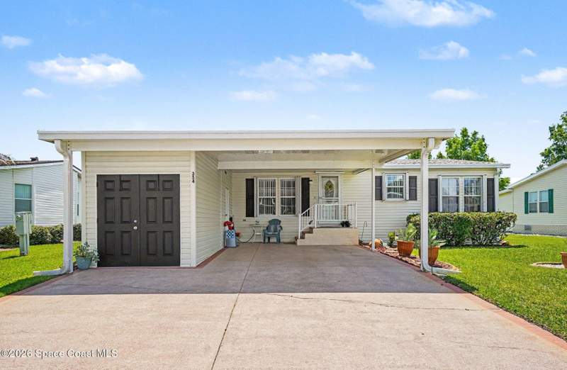 2 bedroom Manufactured Home at 354 Outer Drive, NorthwestLakes Condo Ph Vii, Cocoa — photo 2