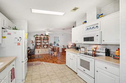 354 Outer Drive, Cocoa FL - photo 10 of 32