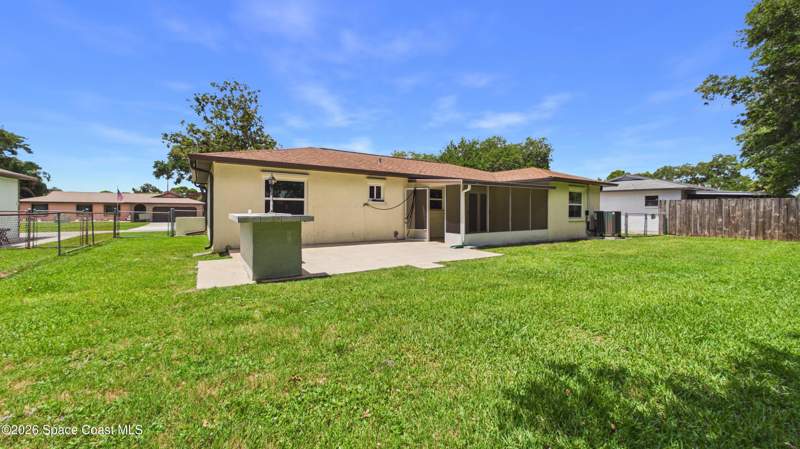 3 bedroom Single Family Residence at 1964 W Shores Road, Croton Park Unit 1, Melbourne — photo 4