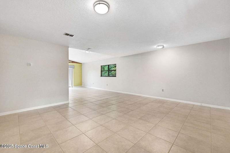 2 bedroom Condominium at 1600 Woodland Drive #4206, The Oaks at Rockledge Country Club Ph I, Rockledge — photo 3