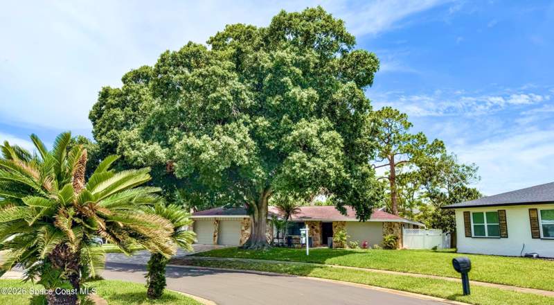 3 bedroom Single Family Residence at 4205 Grovewood Lane, Hickory Hill Unit No 5, Titusville — photo 2