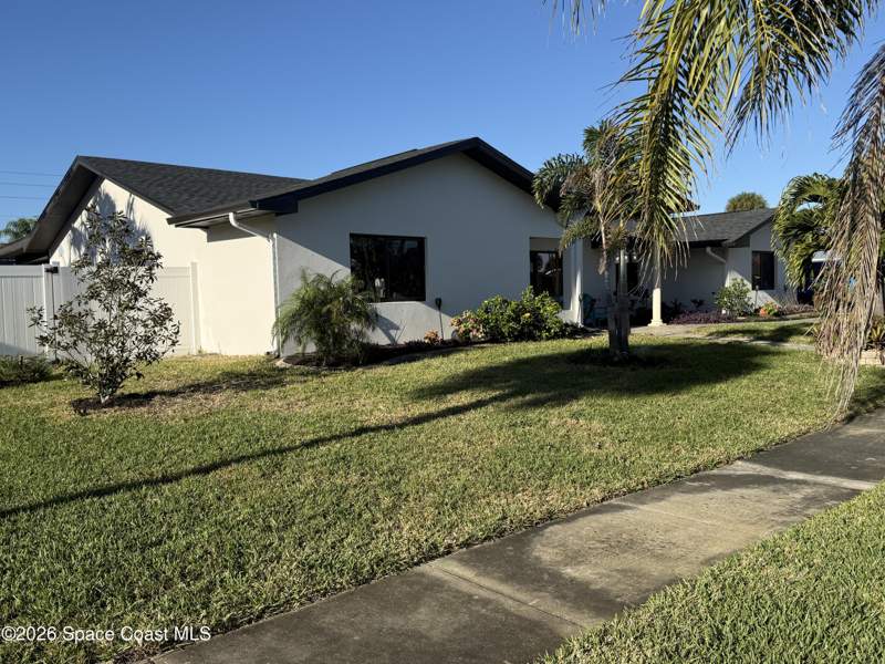 4 bedroom Single Family Residence at 1908 Cedar Lane, Melbourne Beach S Replat of Sheets 1 of 2, Melbourne Beach — photo 2