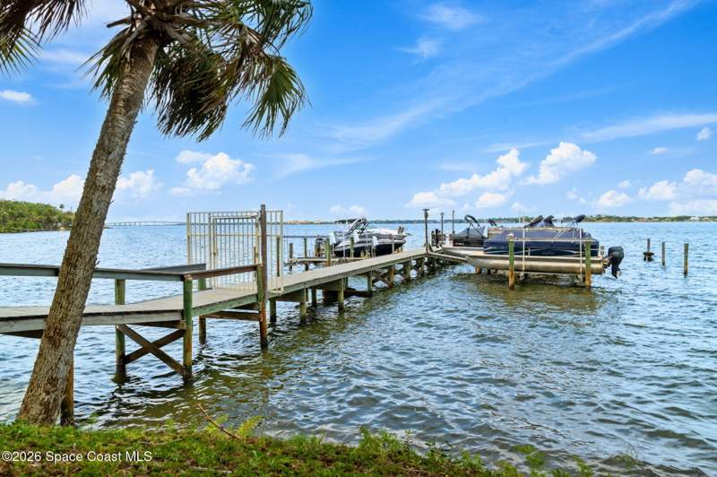5 bedroom Single Family Residence at 68 Hill Top Lane, River Ridge, Rockledge — photo 5