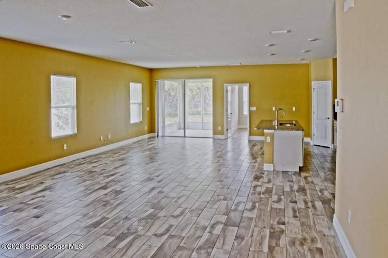 4 bedroom Single Family Residence at 948 Wheatley Street, Port Malabar Unit 23, Palm Bay — photo 4
