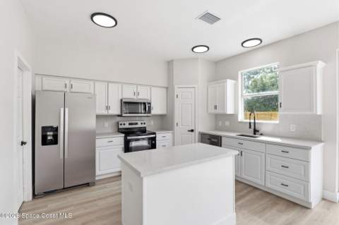 518 Sauders Road, Palm Bay FL - photo 11 of 51
