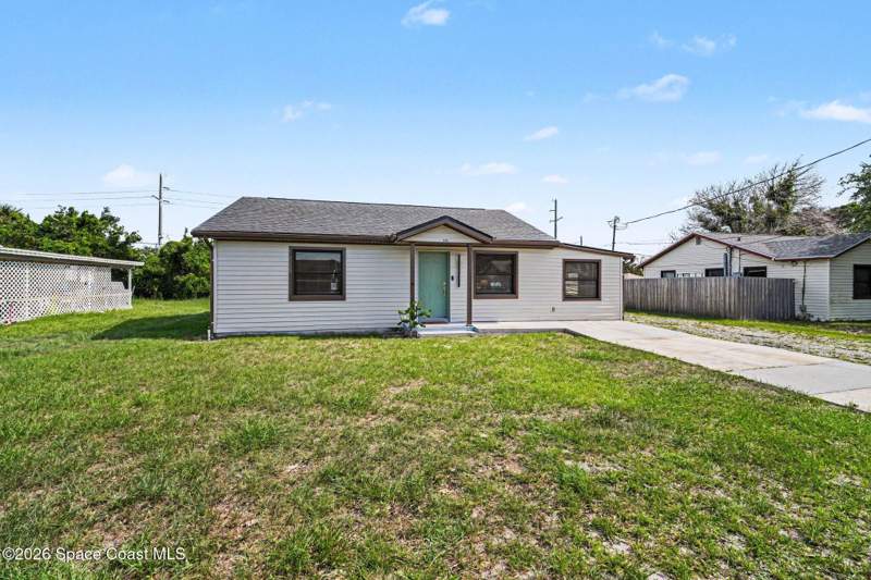 3 bedroom Single Family Residence at 401 Poinciana Drive, Loveridge Heights Addn 2 Amended Plat of, Melbourne — photo 3
